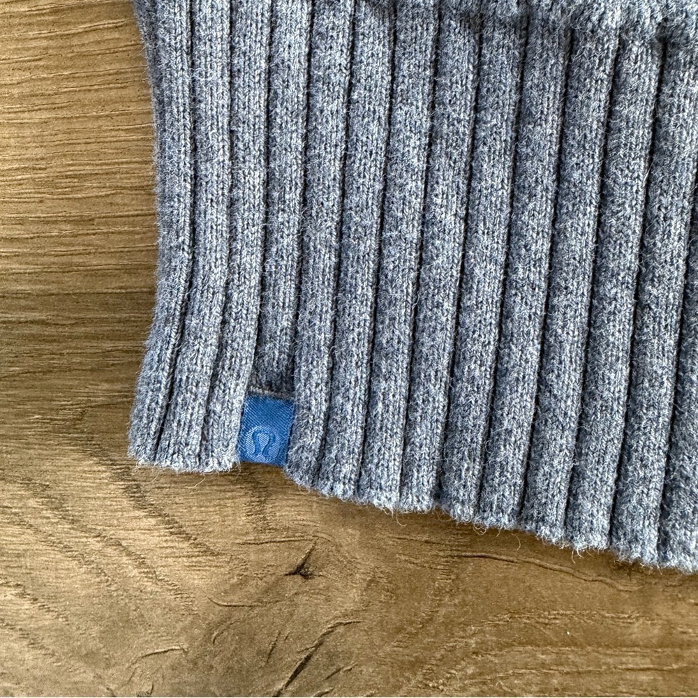LULULEMON Women's Blue Crewneck Sweater - Picture 9 of 10